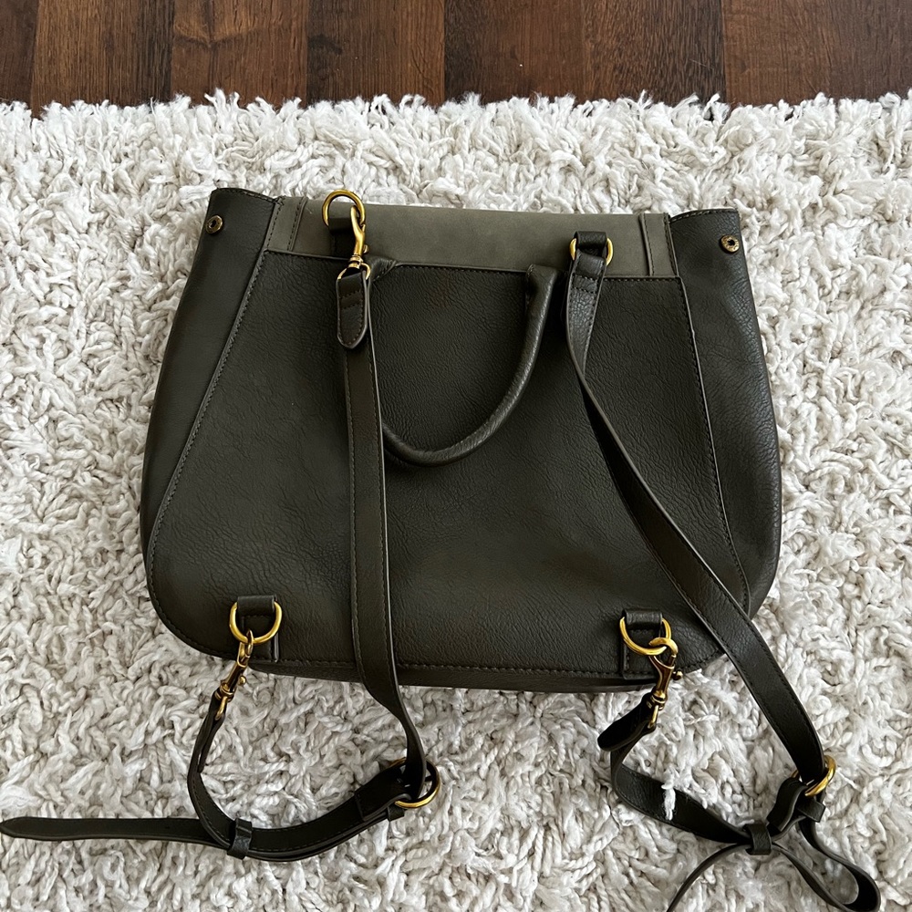 Universal Thread Pack-Back Purse - image 6